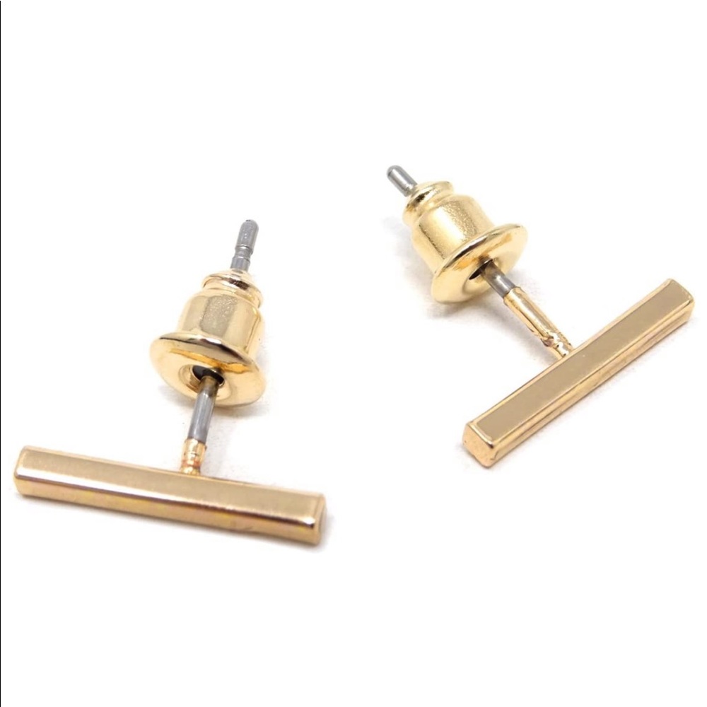 HP 🎉 T Bar Earrings - Picture 4 of 5